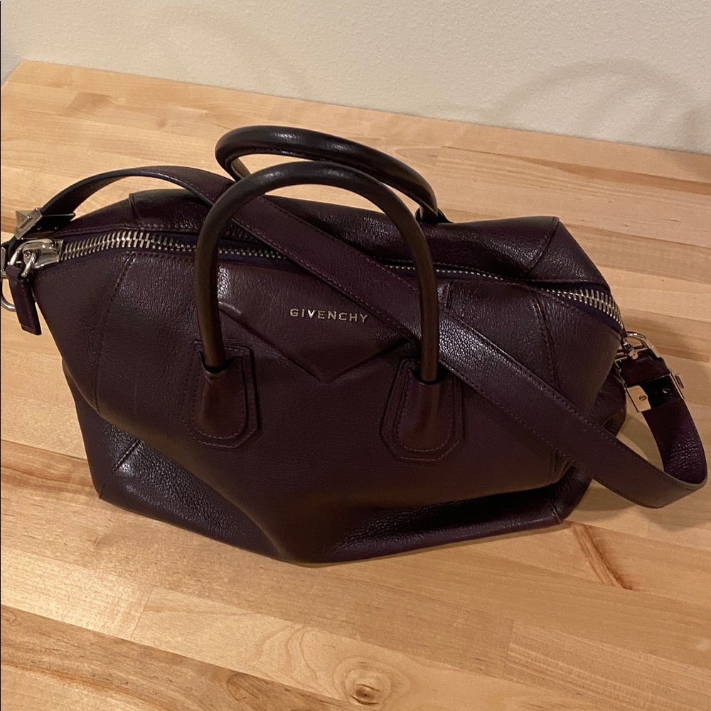 Givenchy Antigona Satchel in Ox Blood Leather medium sz